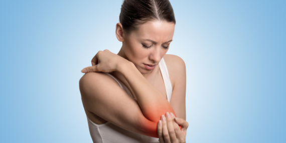 Woman feeling inflammation - 6 Ways To Naturally Reduce Inflammation In The Body - heike yates